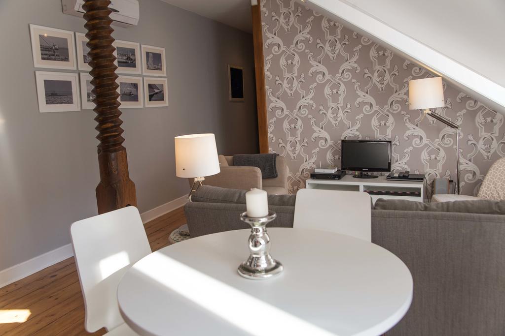 Flh Chiado Terrace Flat Apartment Lisboa Ngoại thất bức ảnh